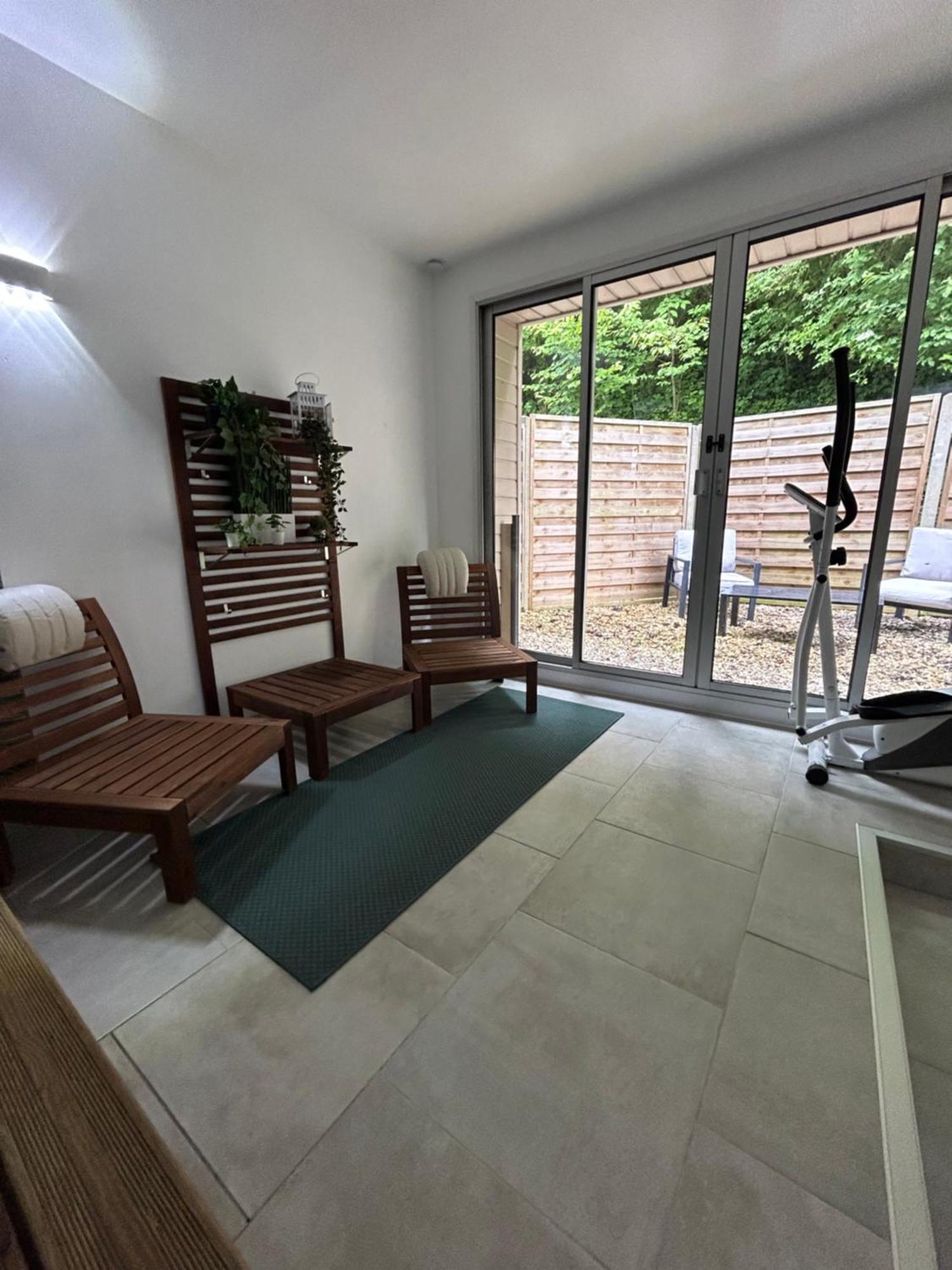 Loft And Spa Les Preaux المظهر الخارجي الصورة